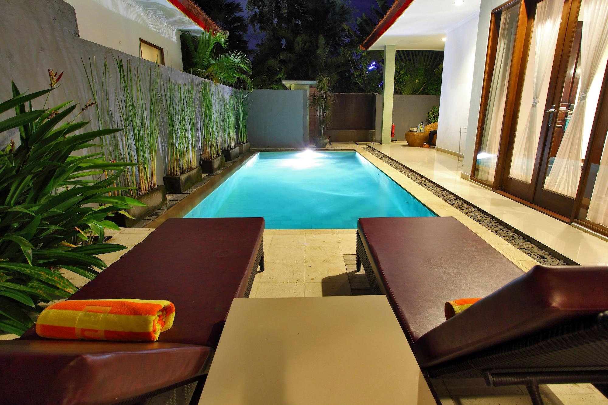 Puri Saron Hotel Seminyak Экстерьер фото