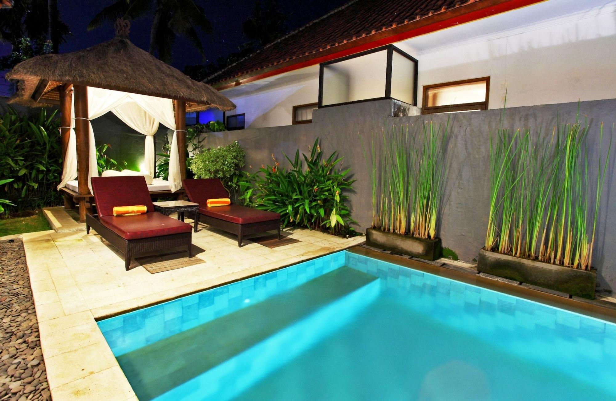 Puri Saron Hotel Seminyak Экстерьер фото