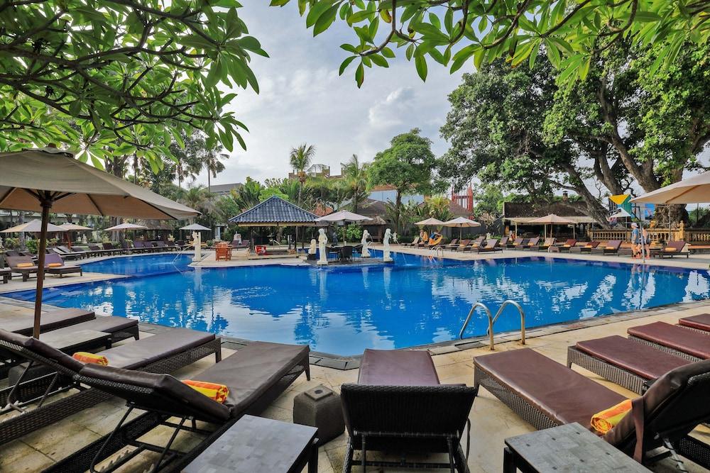 Puri Saron Hotel Seminyak Экстерьер фото