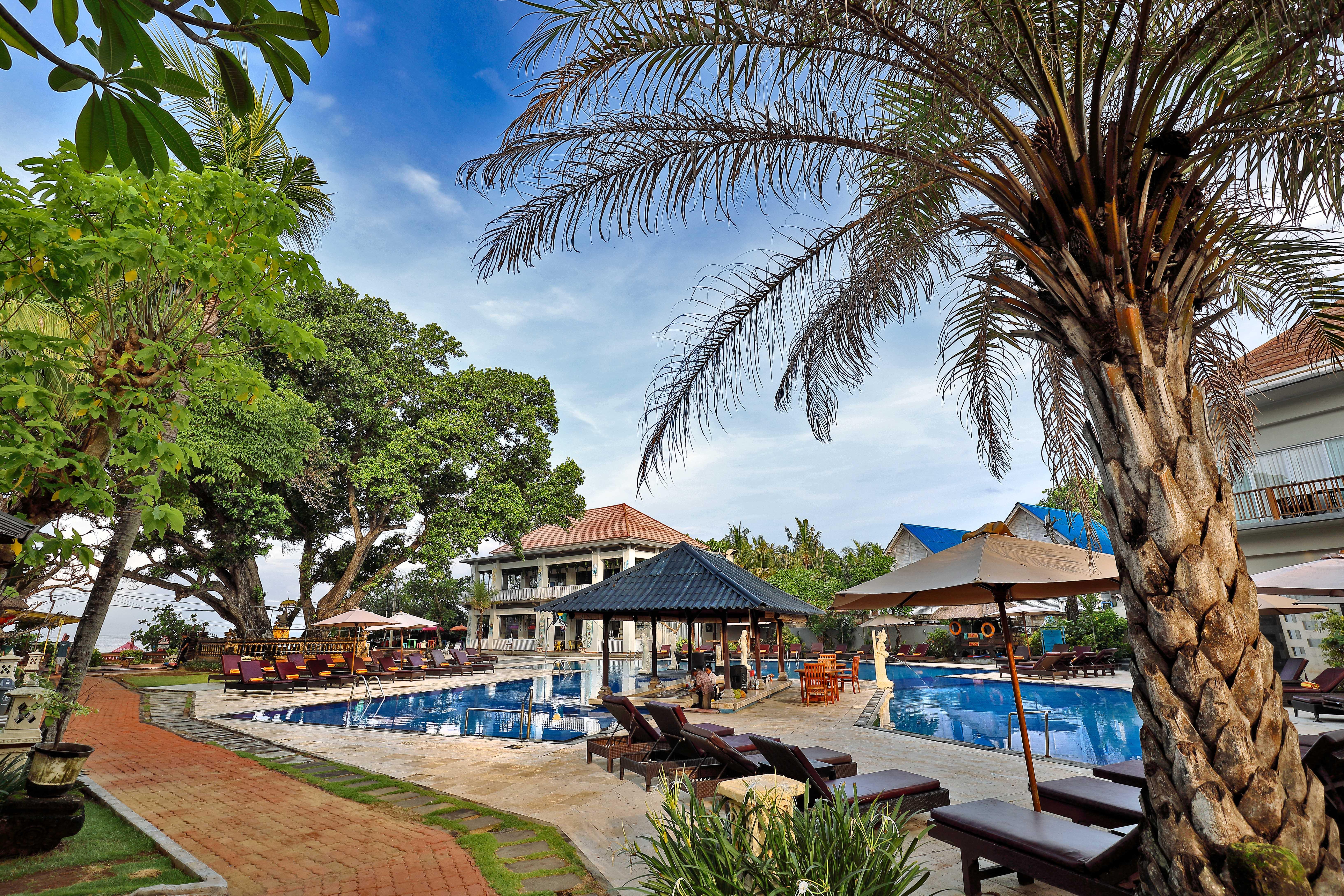 Puri Saron Hotel Seminyak Экстерьер фото