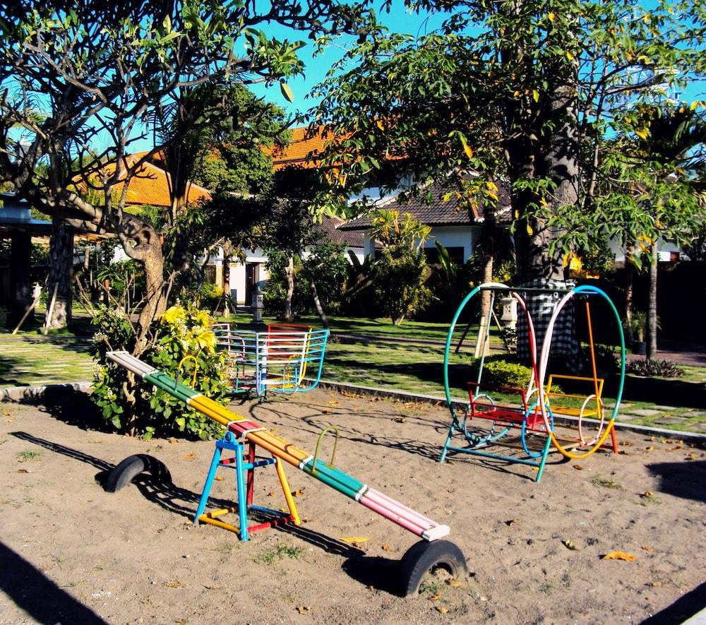 Puri Saron Hotel Seminyak Экстерьер фото
