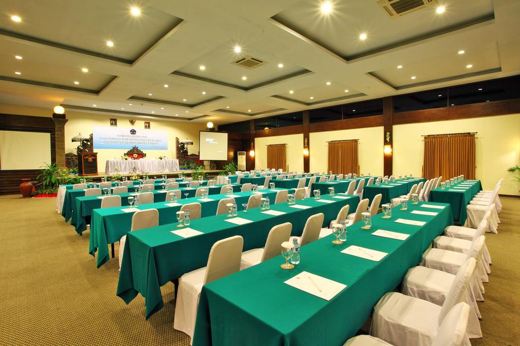 Puri Saron Hotel Seminyak Экстерьер фото